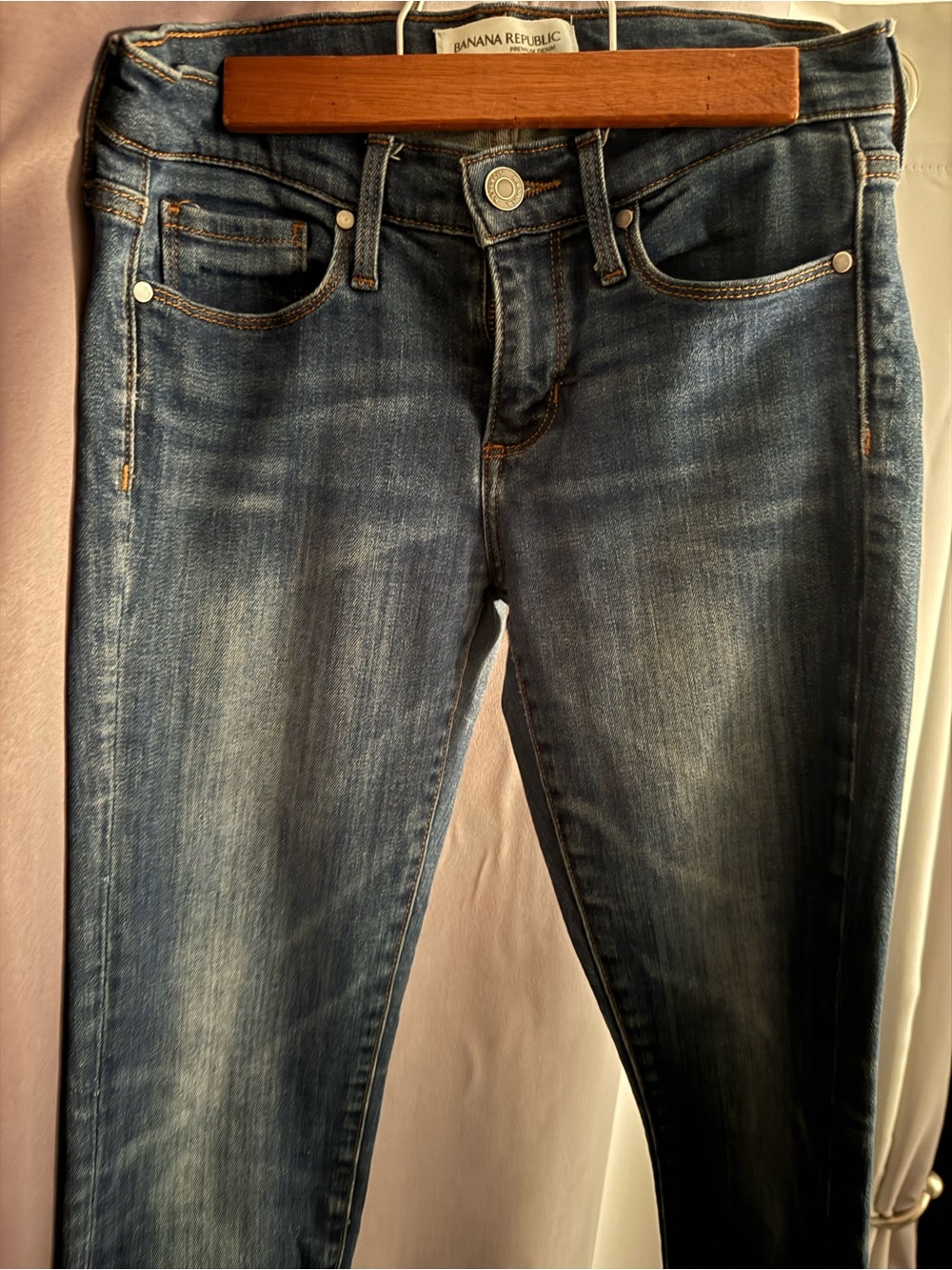 Banana Republic Women's Skinny Jeans in Medium Wash Blue